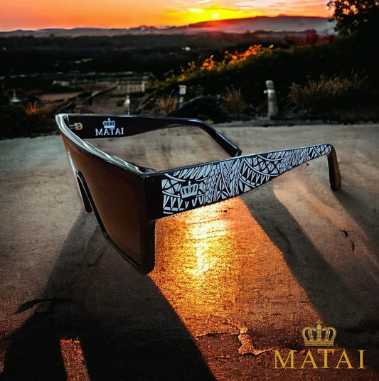 Matai - J22 Sunglasses Black and White