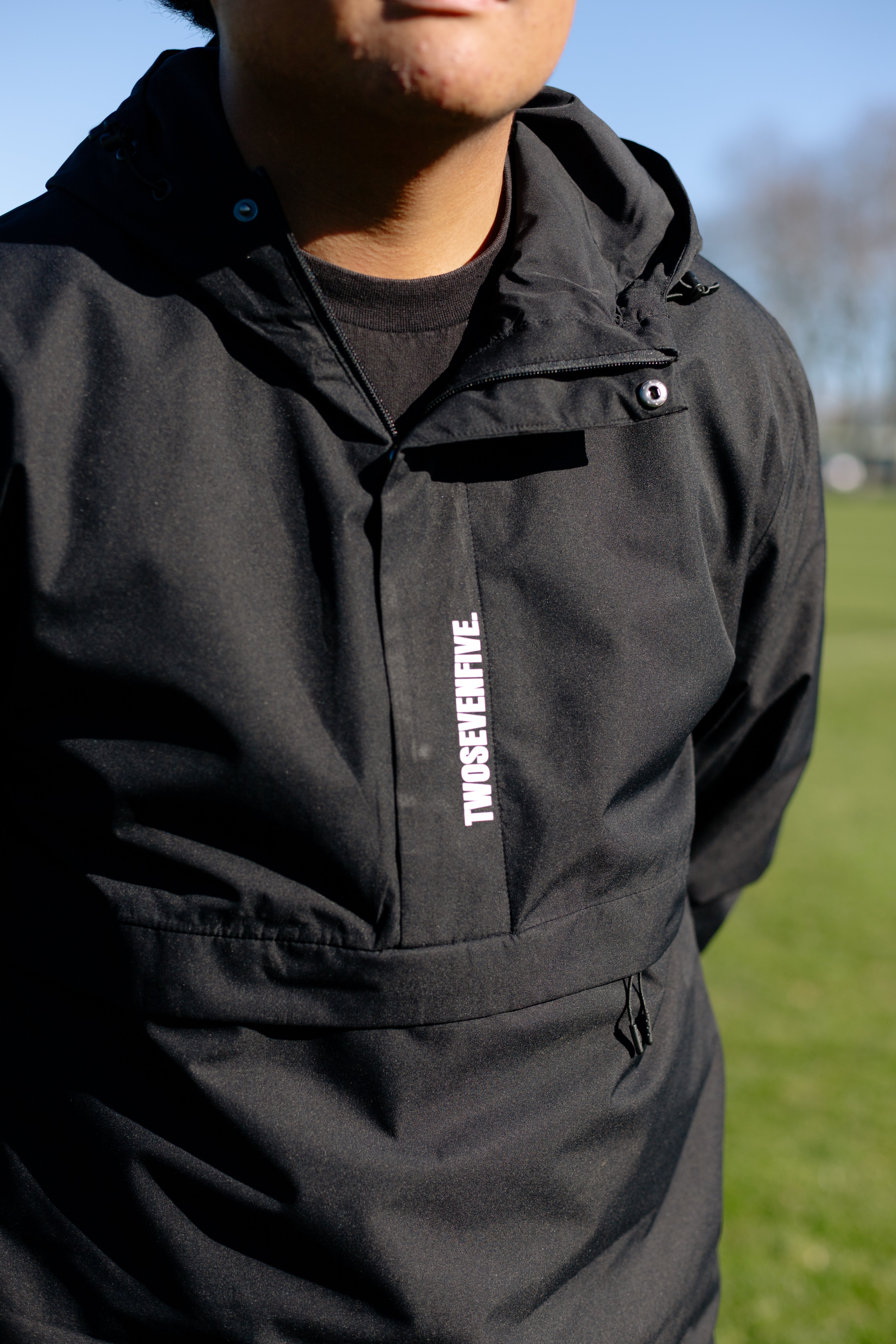 NEW!! Twosevenfive Windbreaker - Black