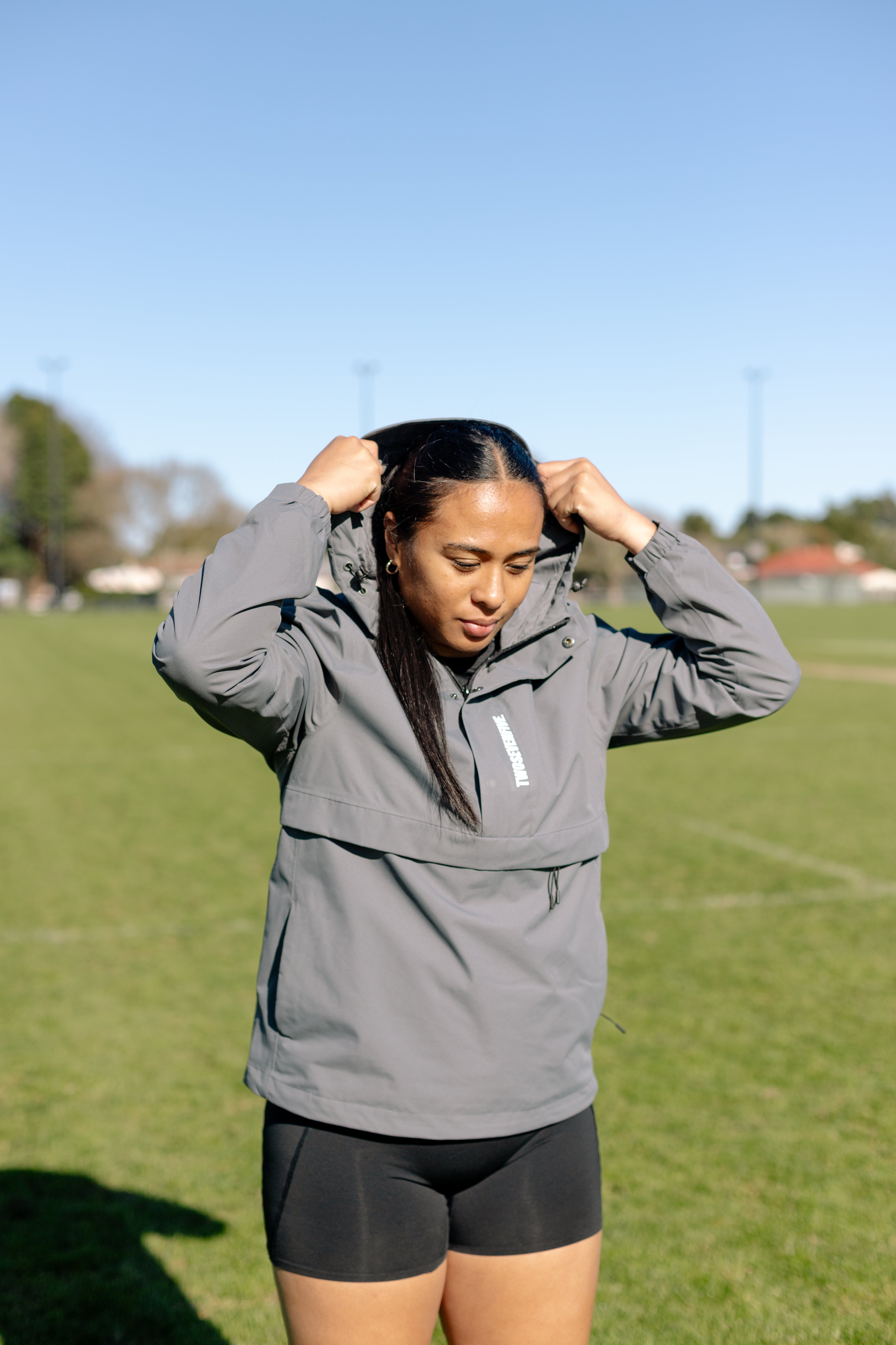 NEW!! Twosevenfive Windbreaker - Shadow