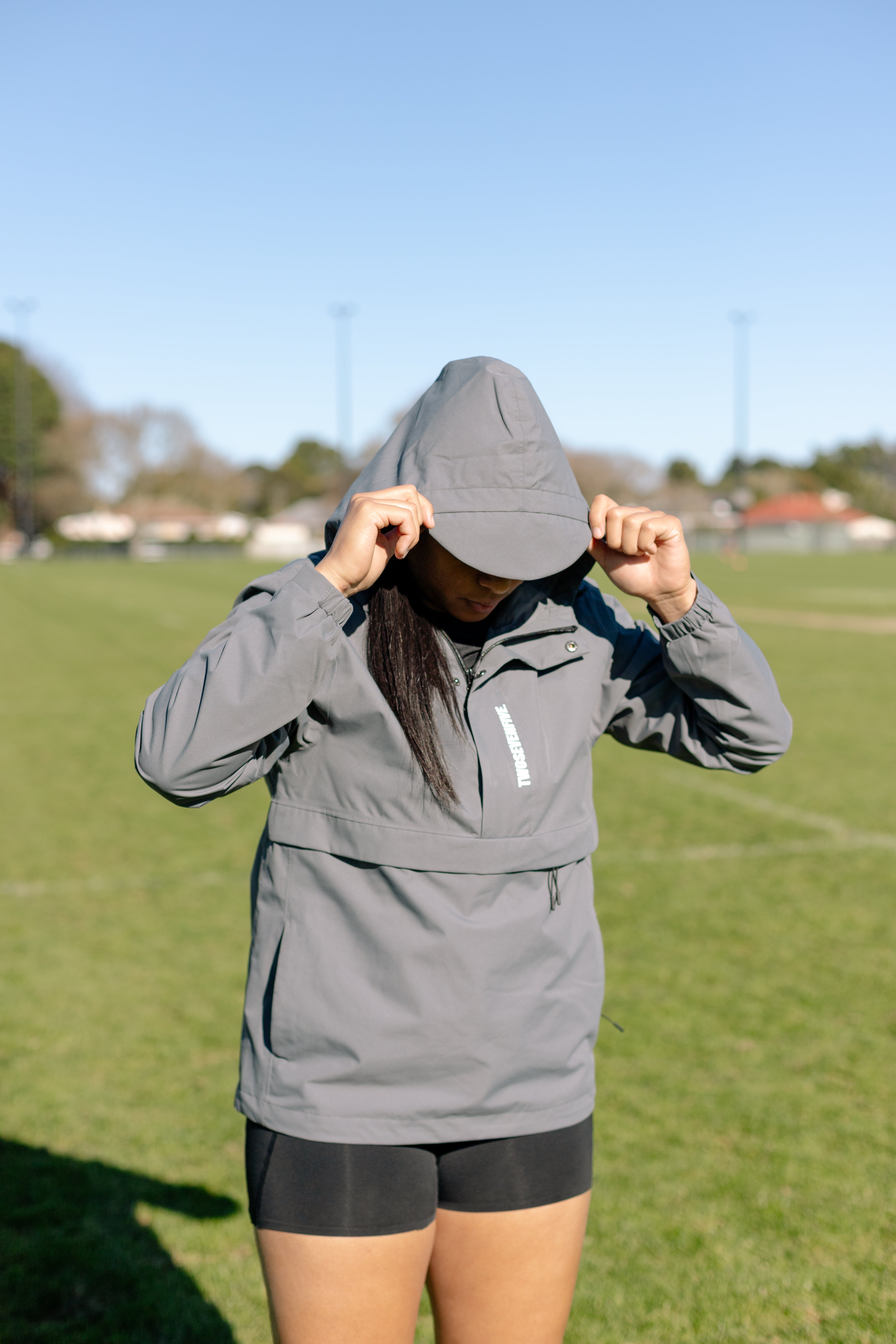 NEW!! Twosevenfive Windbreaker - Shadow